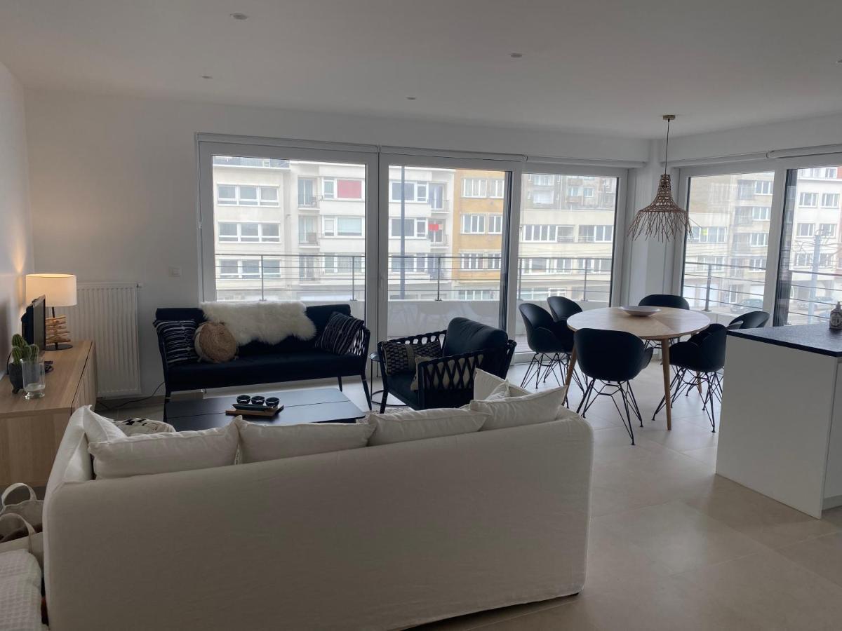 Lichtrijk 2-Slaapkamerappartement Met Zeezicht En Gratis Parking Ostende Exteriér fotografie